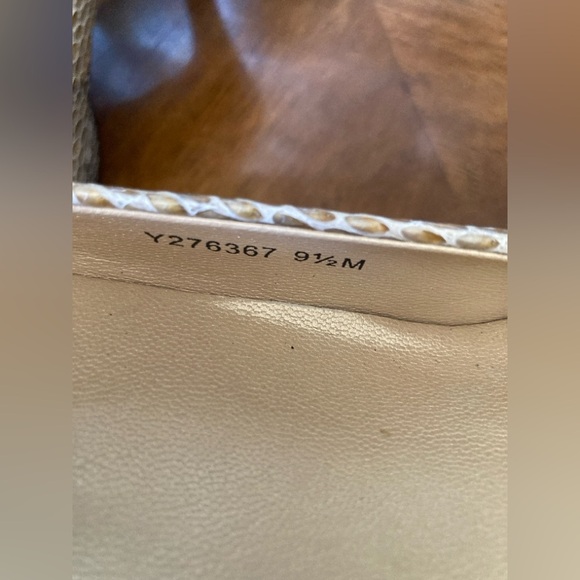 Stuart Weitzman Snakeskin Print Leather Pump Heels - Picture 9 of 9